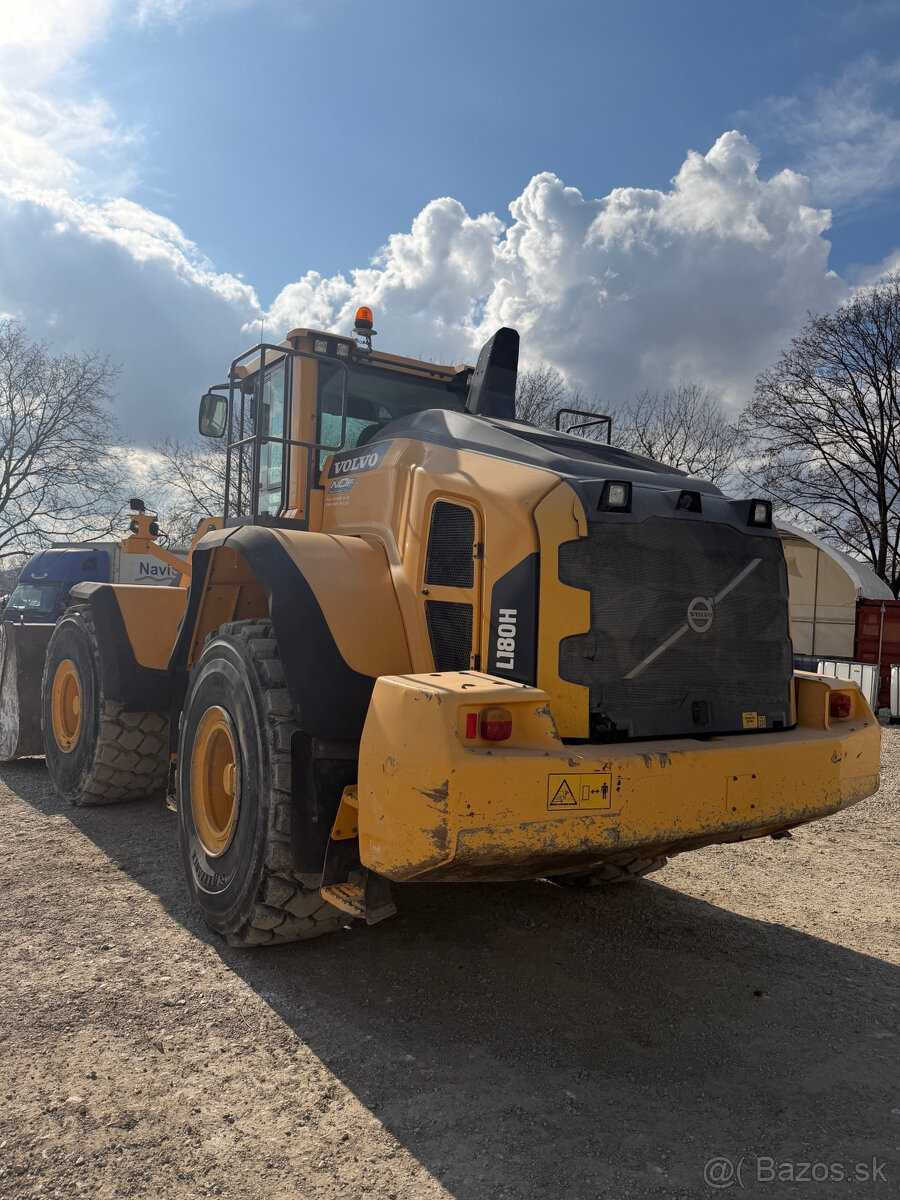 Kol. Nakladač VOLVO L180H (2016) - 7