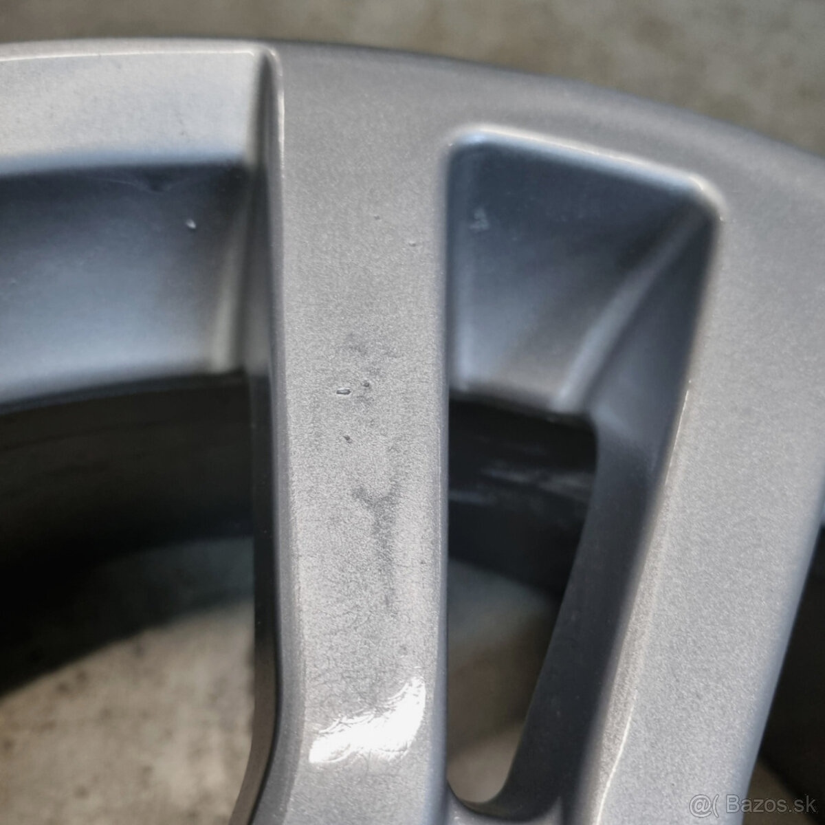 Hliníkové disky 5x112 R18 8J ET35 - 7