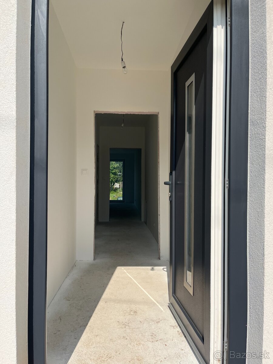 Novostavba 4-iz.Rodinný dom v obci Zvončín Super Cena - 7