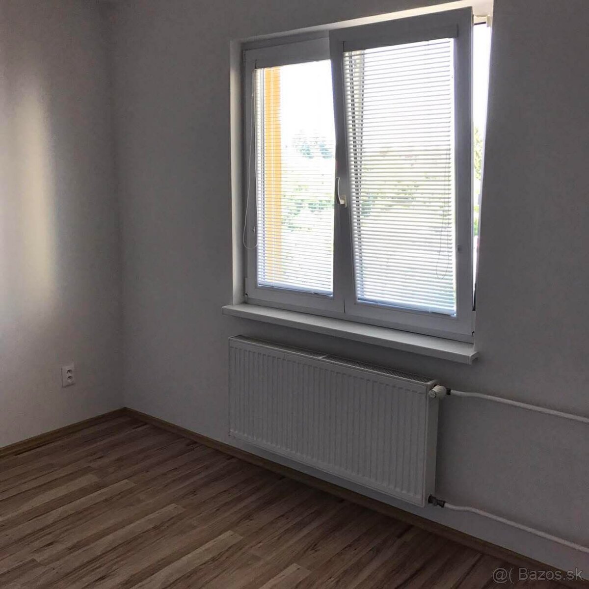 na predaj 2 izbový byt - Handlová - 7