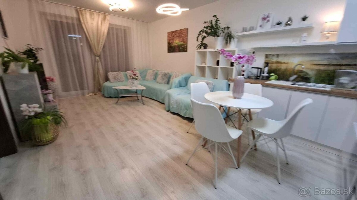 Nájom 2-izb.bytu s terasou v novostavbe Levice - 7