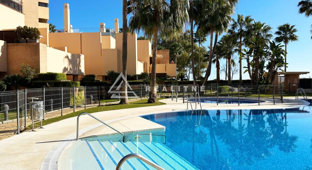 ESTEPONA, APARTMÁN NA PREDAJ – PRIAMO PRI MORI, BAHÍA DE LA - 7