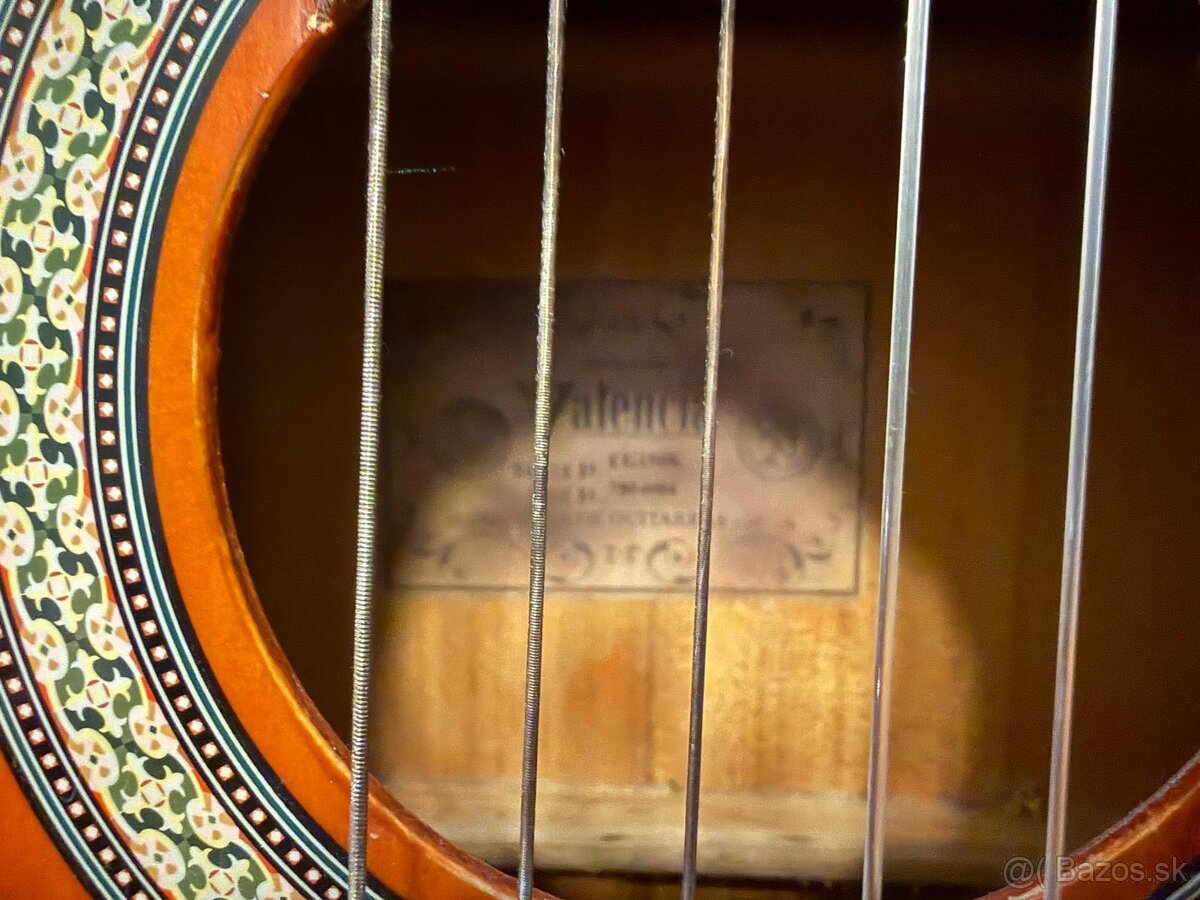 Stredná gitara valencia - 7