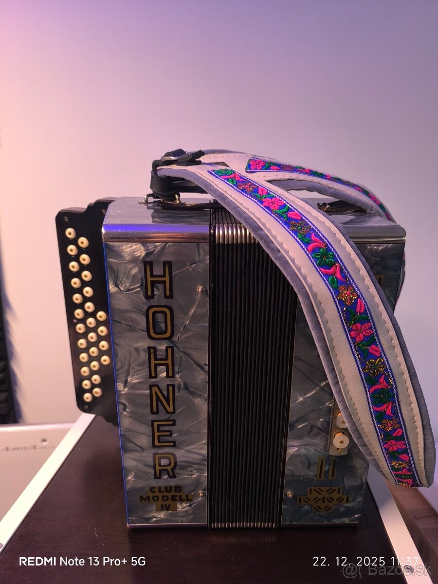 Heligonka Hohner Club Model 4 - 7