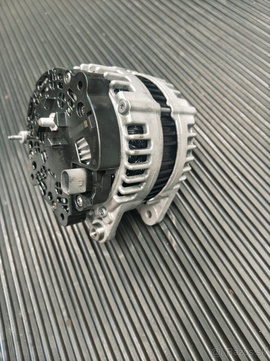 Alternátor Superb,Crafter, Octavia,T5 - 7