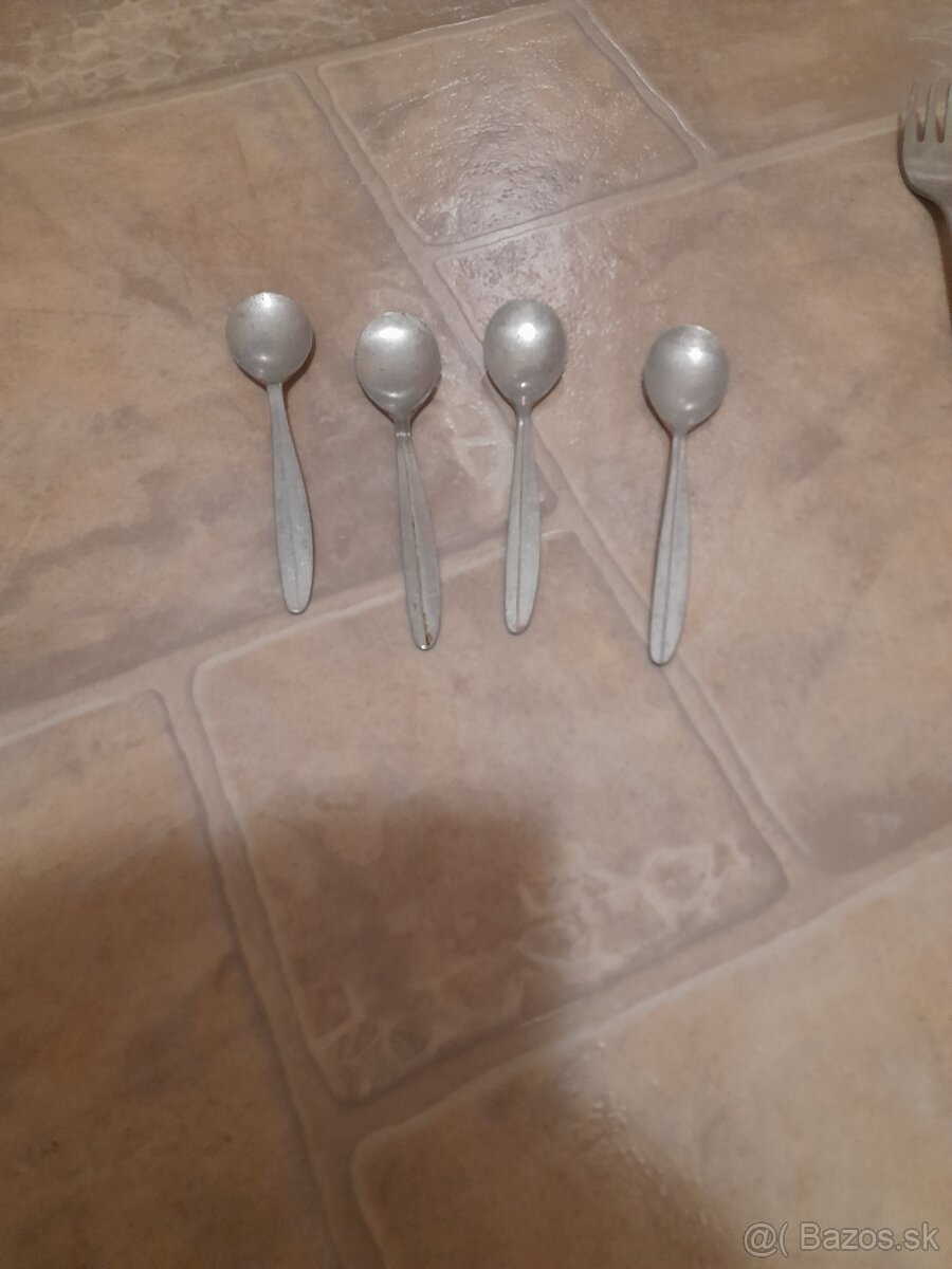 Staré príbory - 7