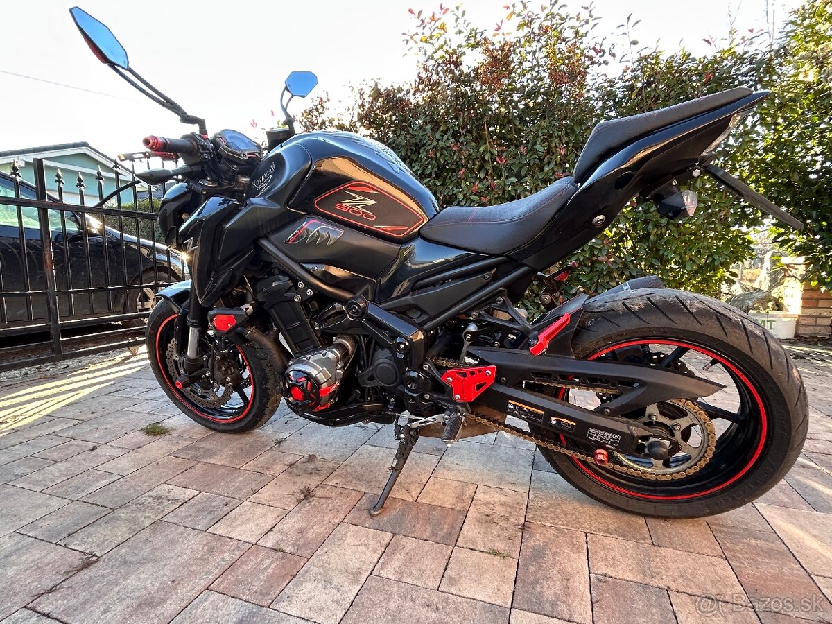 Kawasaki Z900 - 7
