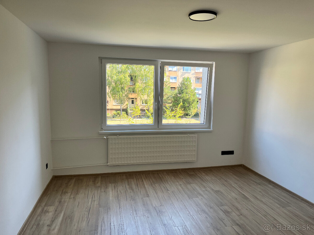 Priestranný zrekonštruovaný 3-izbový byt v Dunajskej Strede - 7
