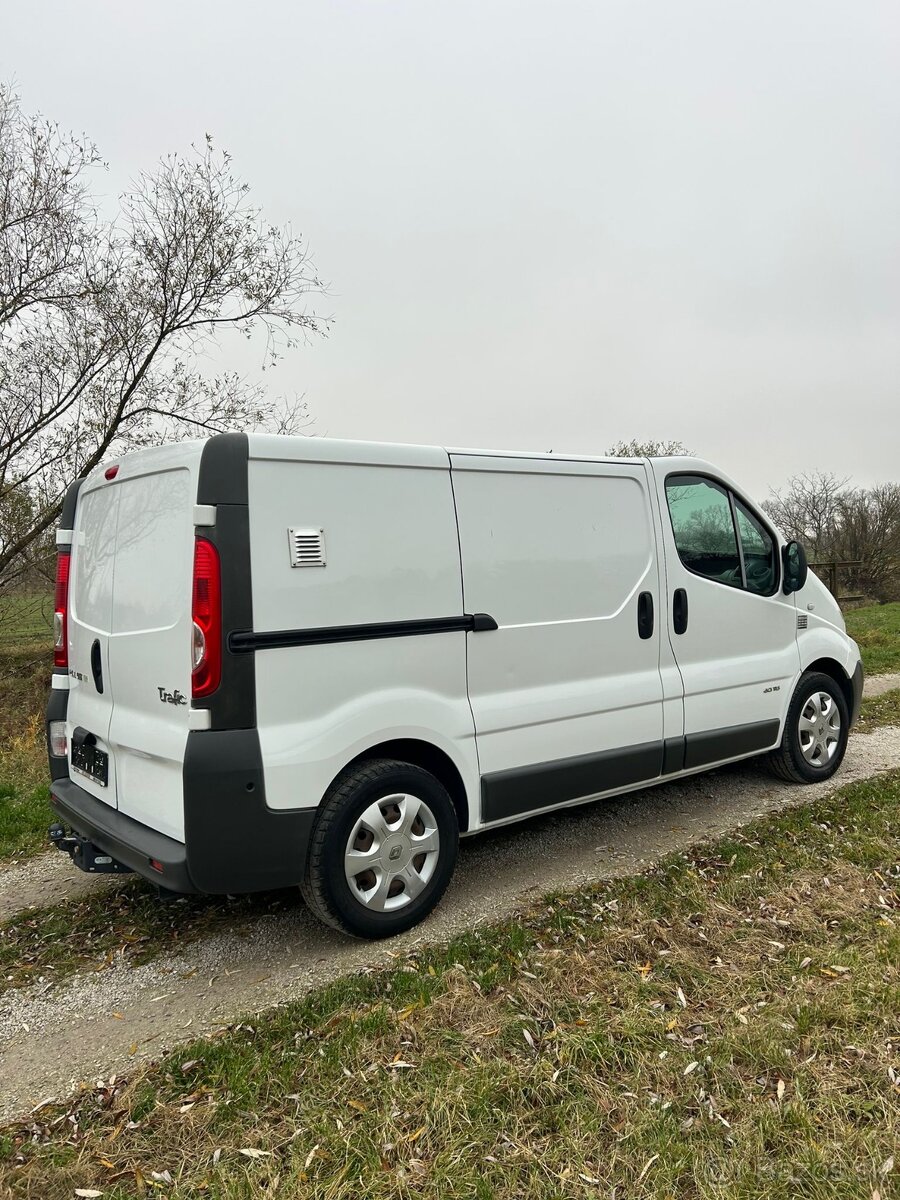 Renault Trafic 2.0 dCi, 2013 - 7
