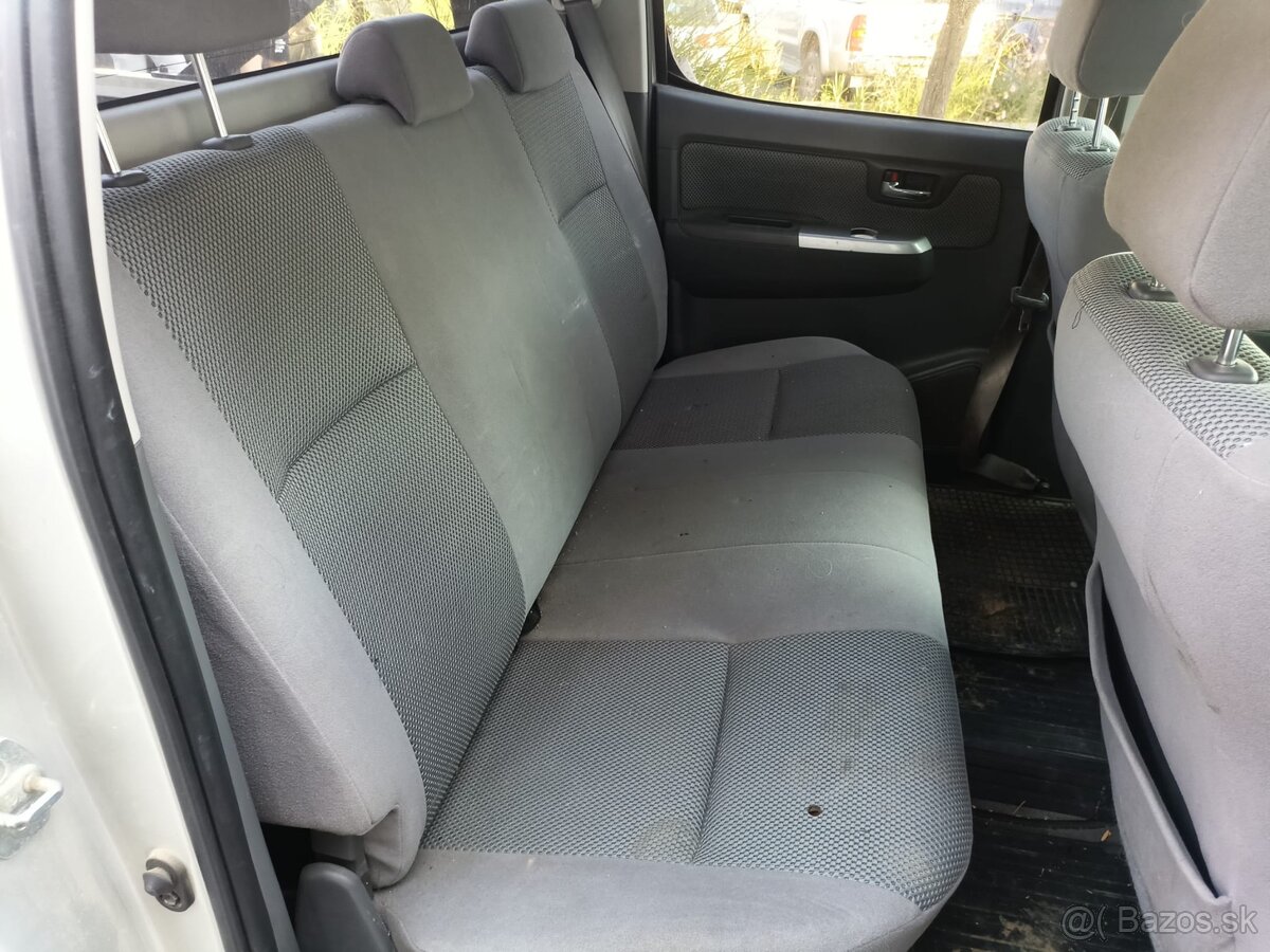 TOYOTA HILUX - NA PREDAJ / SPLATKY - 7