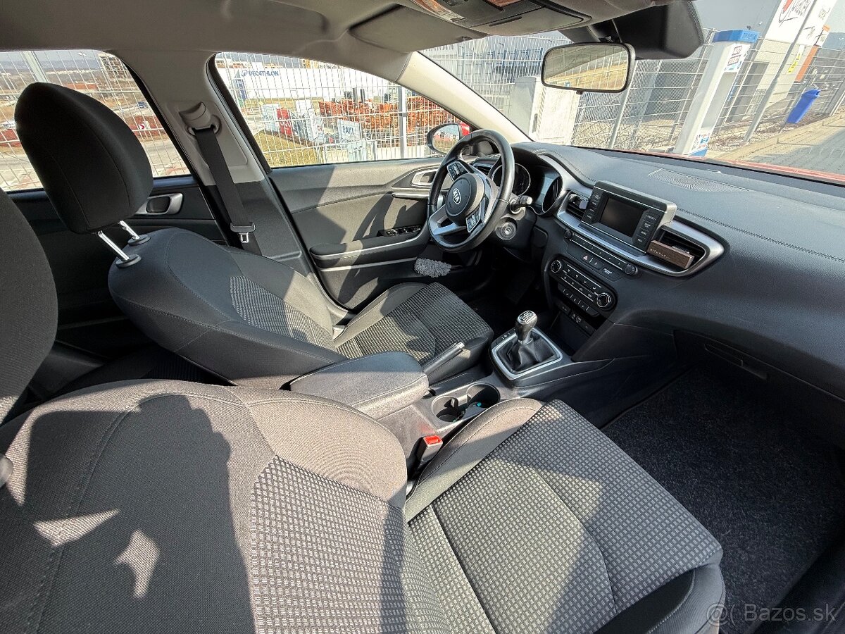 Kia Ceed - 7