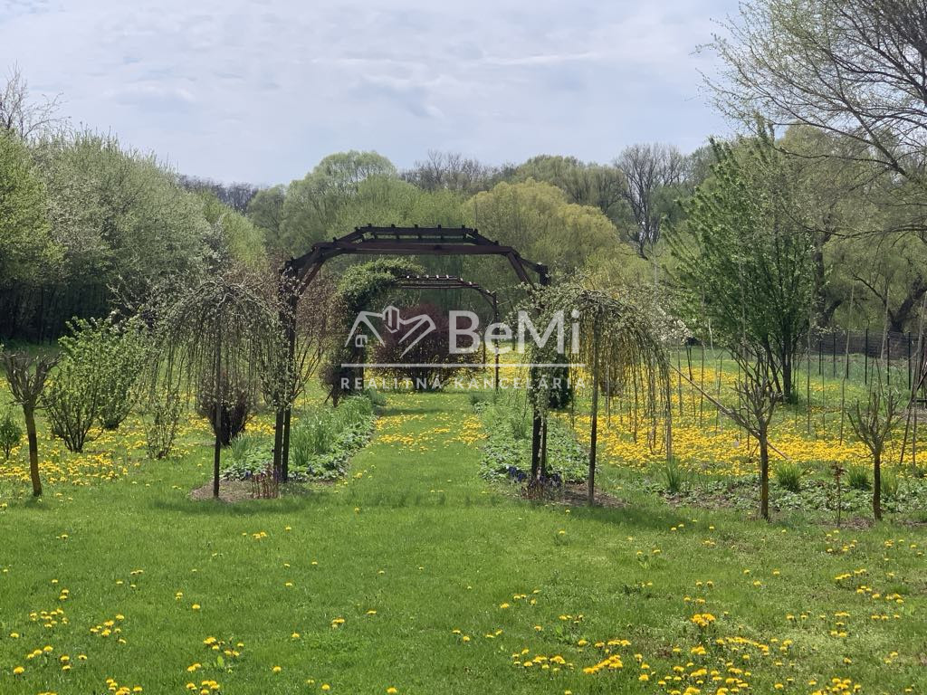 Pozemok 7 400 m² len 33 km od Košíc - 7