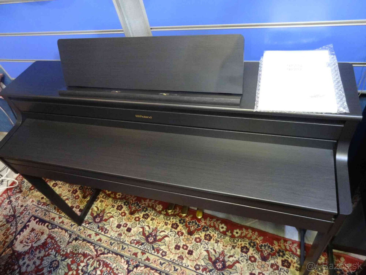 Digitálne piano Roland HP-704 - ako nové - 7