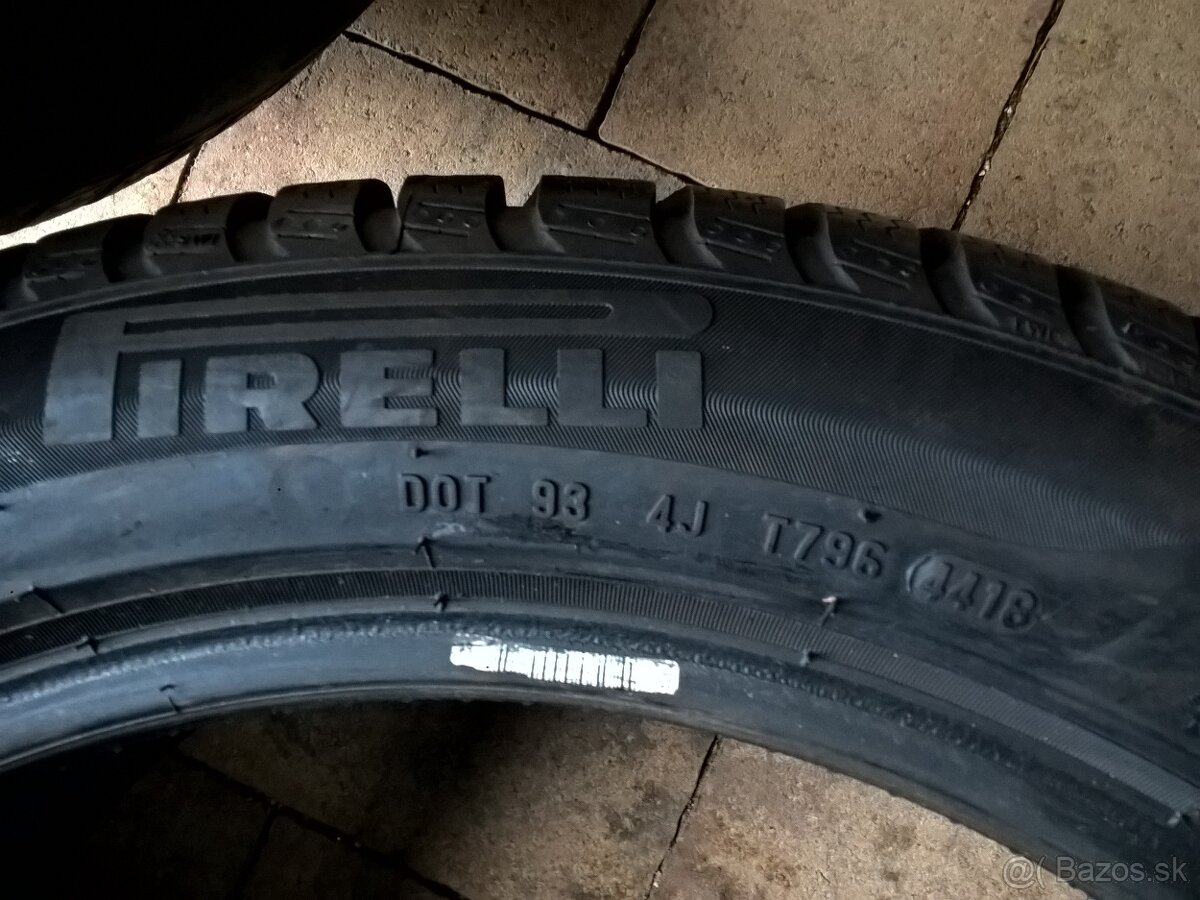 2 ks ZIMNÉ 245/45 R18 100V PIRELLI - dezén cca 8 mm - 7