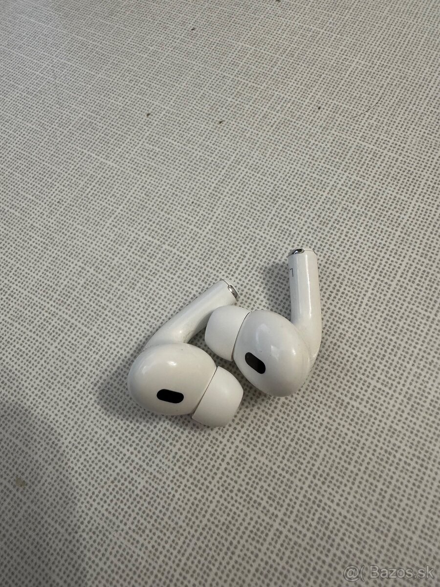 Slúchadka-Apple AirPods 2.Generácie - 7
