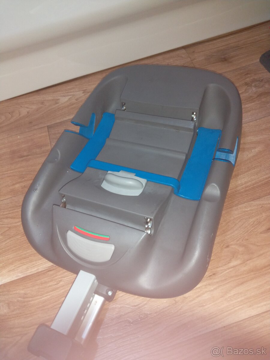 Predam náš zachovalí kočík Invictus V-plus. Je to trojkombi - 7
