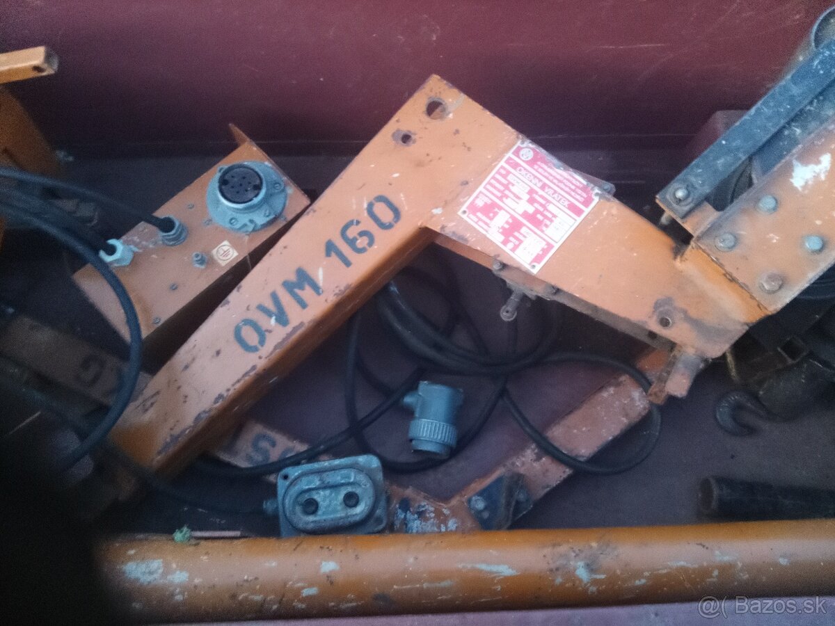 Okenný vrátok OVM 160 - 7