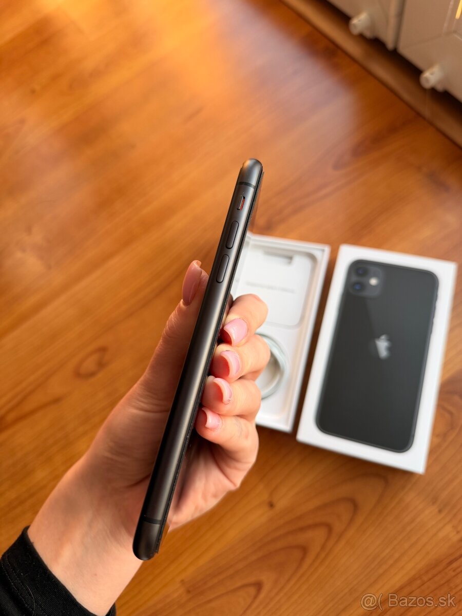 iPhone 11, 64gb - 7