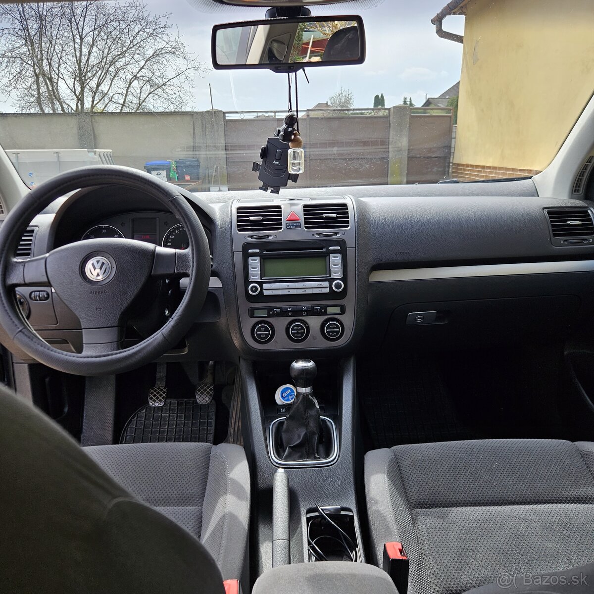 Predám VW Golf 5 4x4 1.9TDI - 7