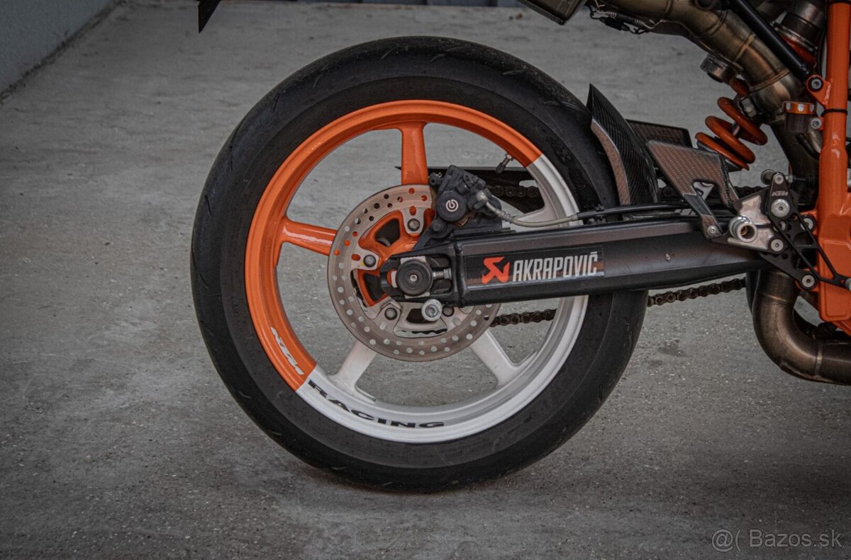 KTM 990 Super Duke R - 7