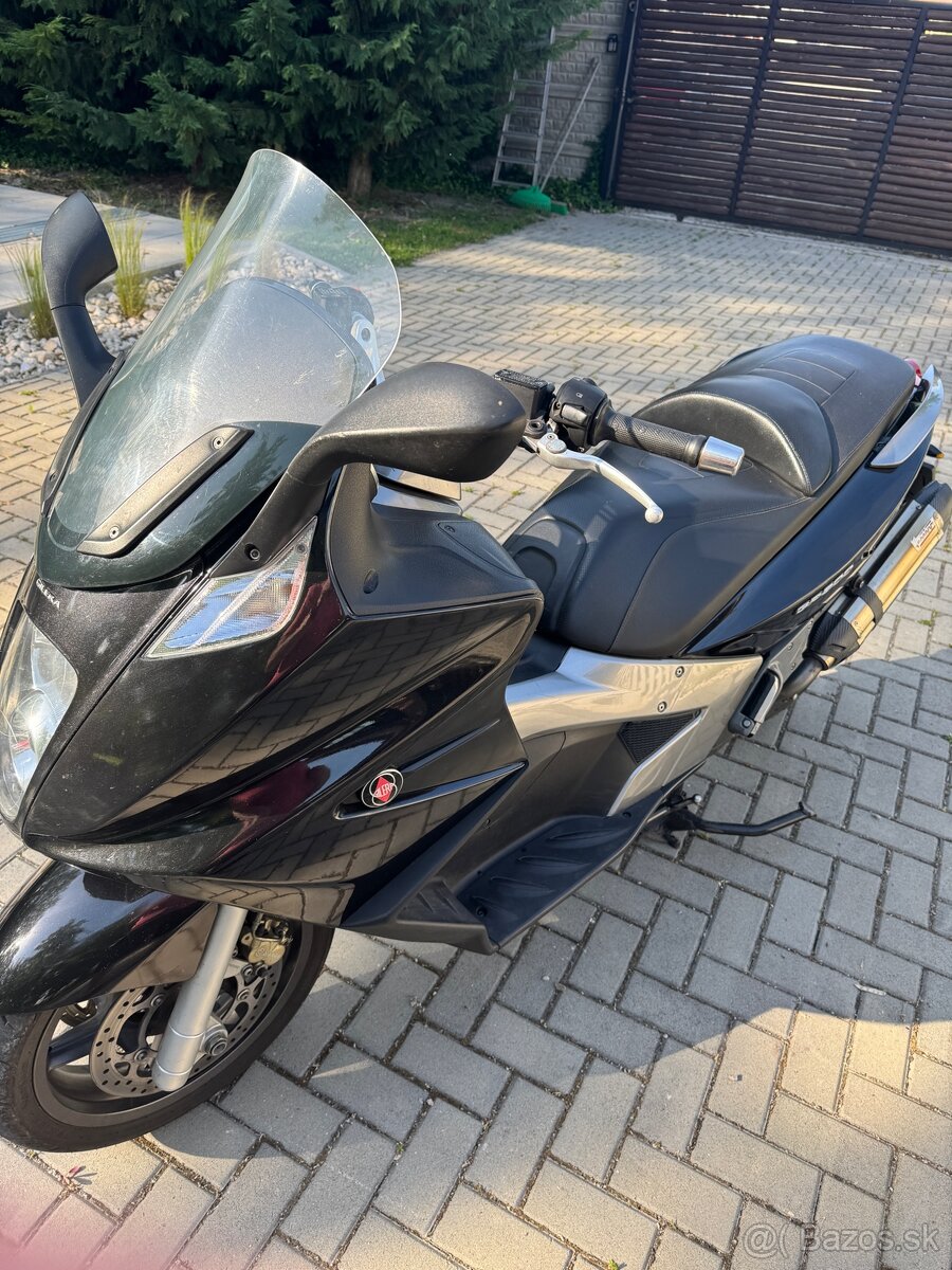 Gilera GP 800 - 7