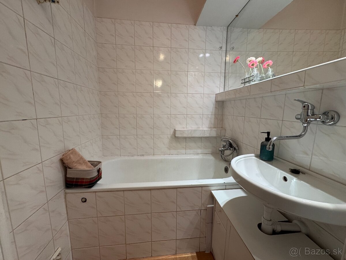 Dvojizbový byt s balkónom na Mládežníckej ulici - 7