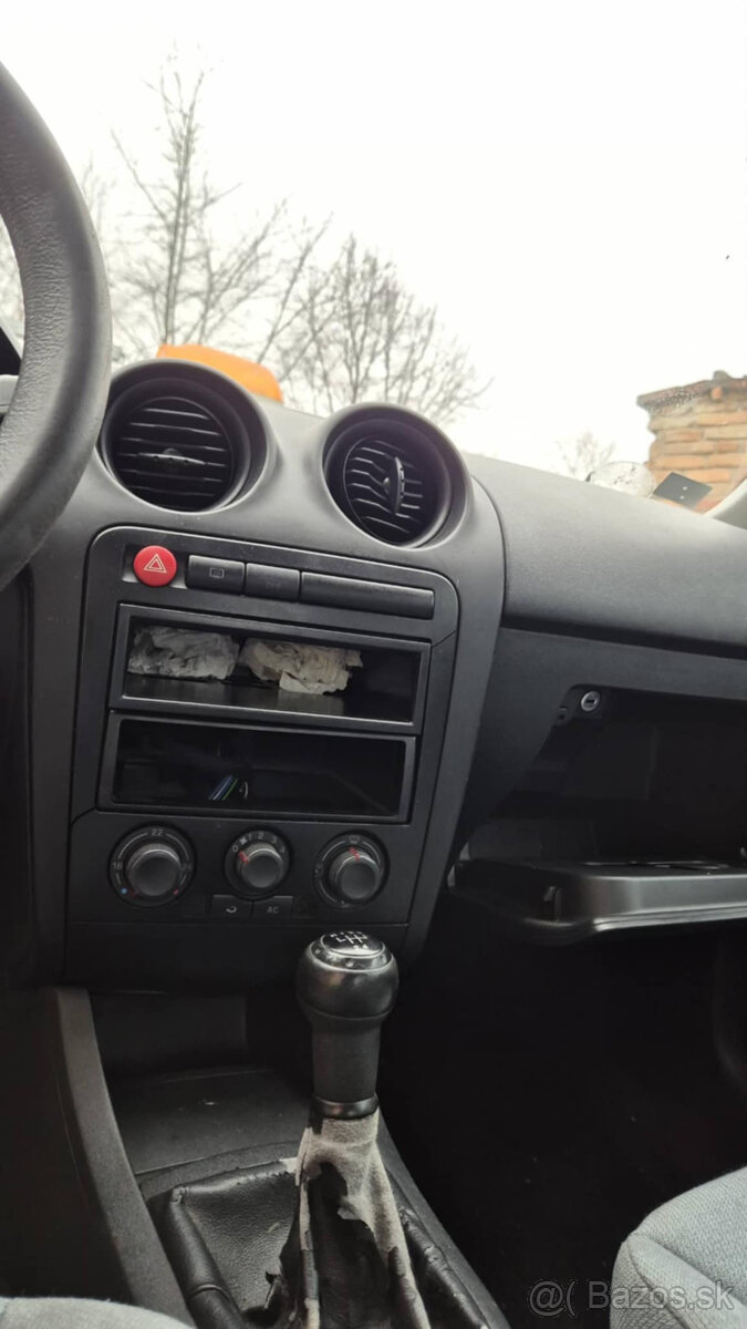 Seat Ibiza 1,4i 55kw - 7