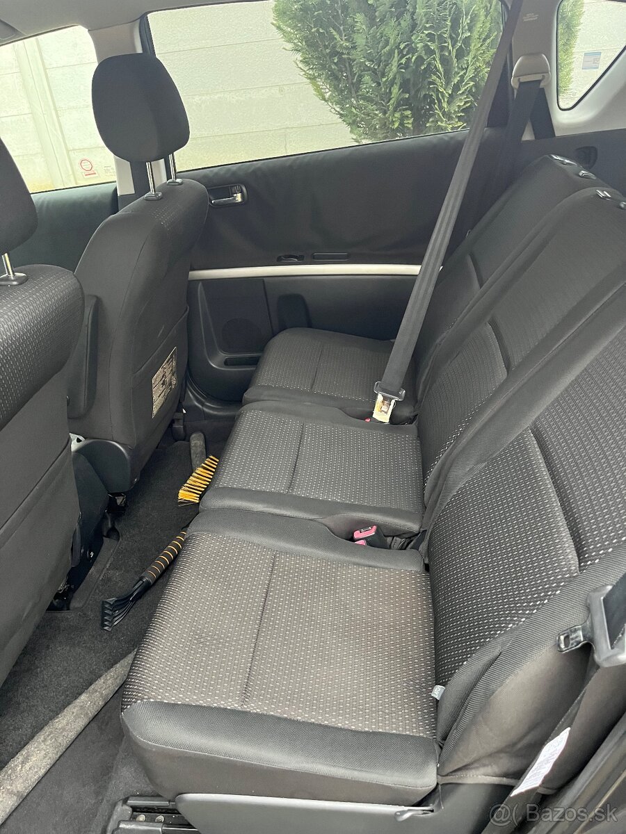 Toyota corolla verso - 7