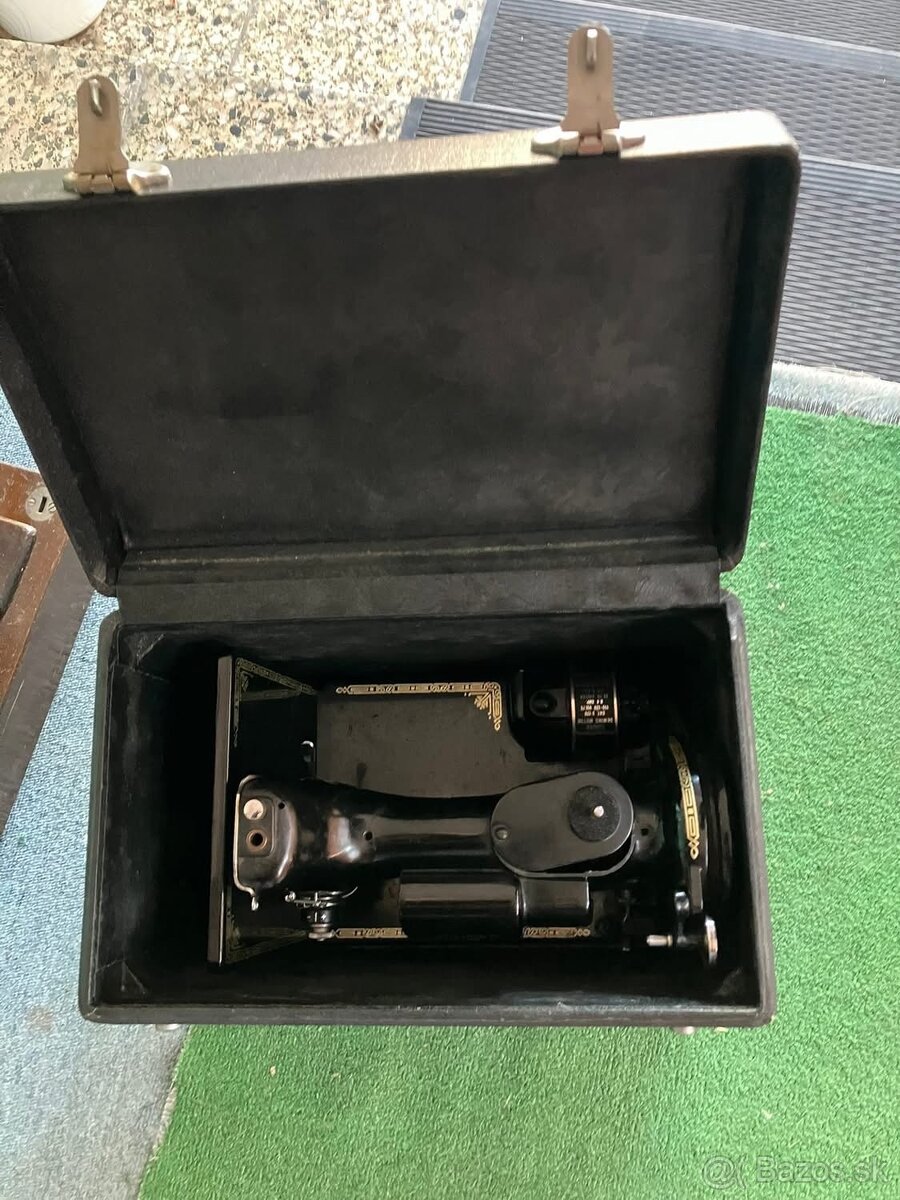 Singer Featherweight 221 - 7