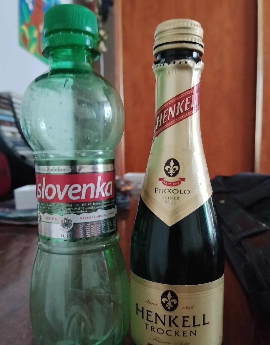 Darčekové a zberateľské predmety - 7
