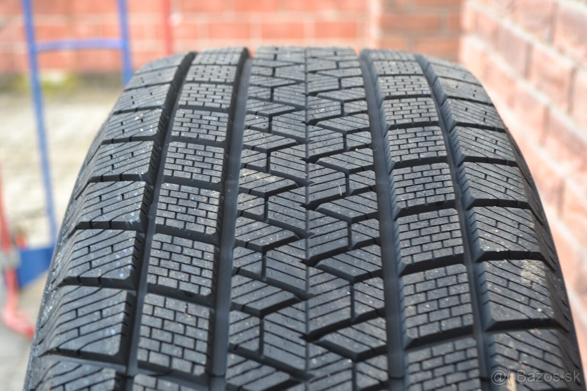 5x112 R18 Zimna sada Org. VW Tiguan + 235/55 R18 Gripmax - 7