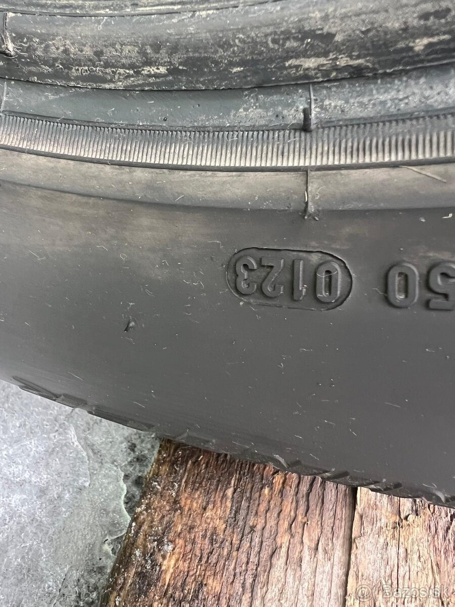 Zimné pneumatiky pirelli 215/60R16 - 7