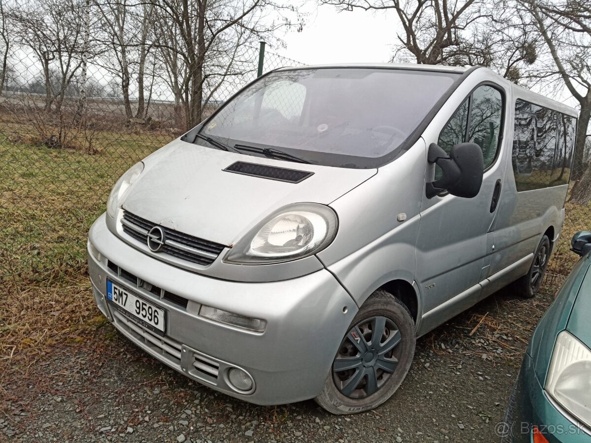 Opel Vivaro , Renault Trafic - 7