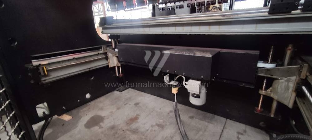 AMADA HFT 80-25 — CNC ohraňovací lis, 2001 (241152) - 7