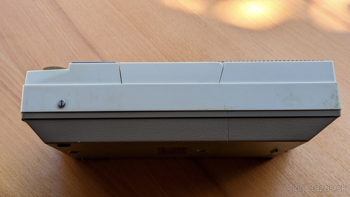 Kazetový prehrávač (Sanyo??) - 7