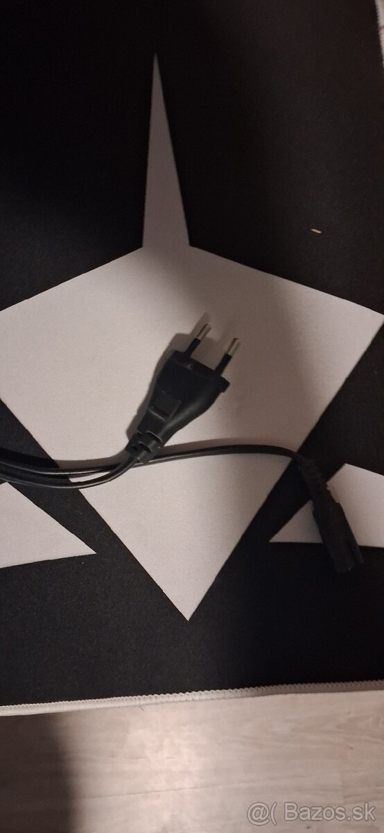 Xbox one s + monitor podložka pod myš klavesnica sluchadla - 7