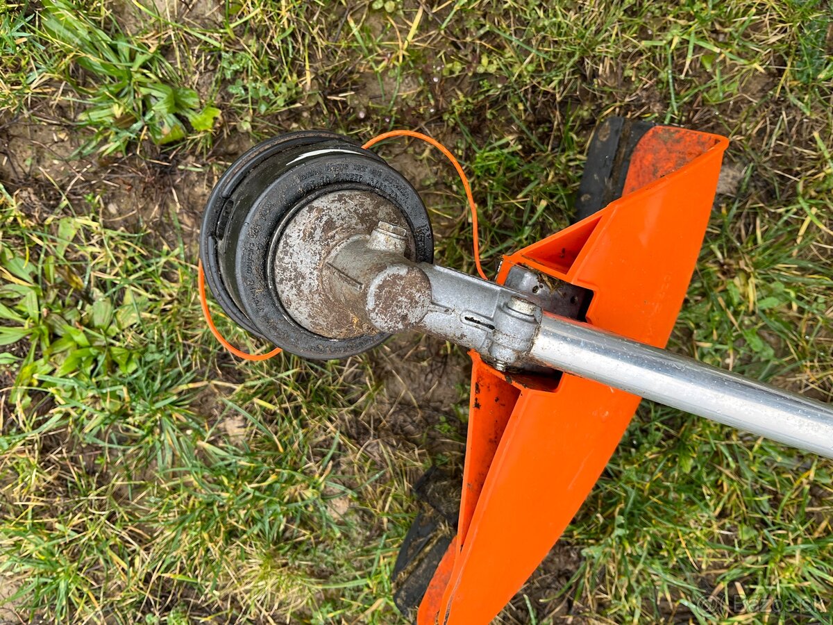 Krovinorez Stihl FS55 - 7