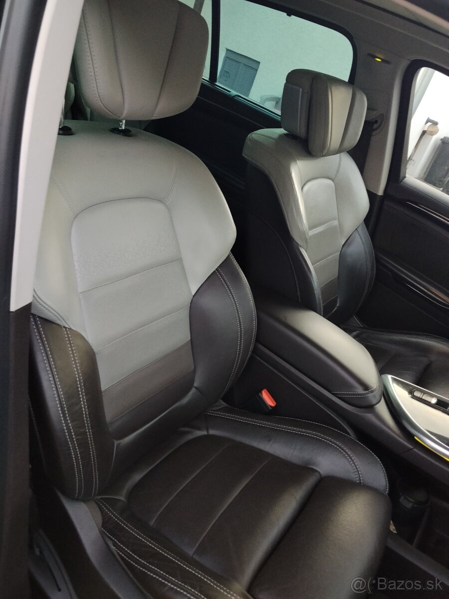 Predám Renault Espace Initiale Paris 1,6Dci, 7. miestne - 7