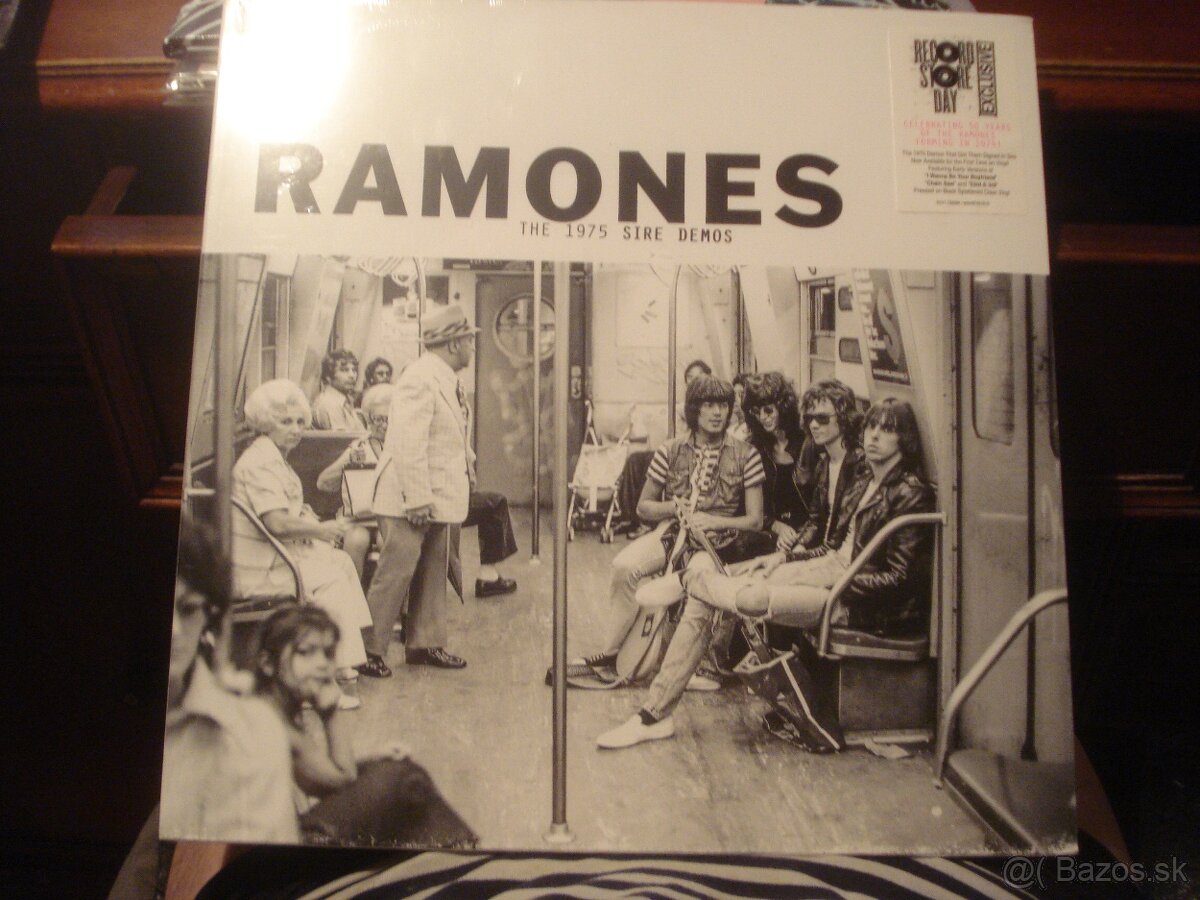 LP BLONDIE PISTOLS NUMAN ADICTS EURÓPA RAMONES DAMNED STRANG - 7