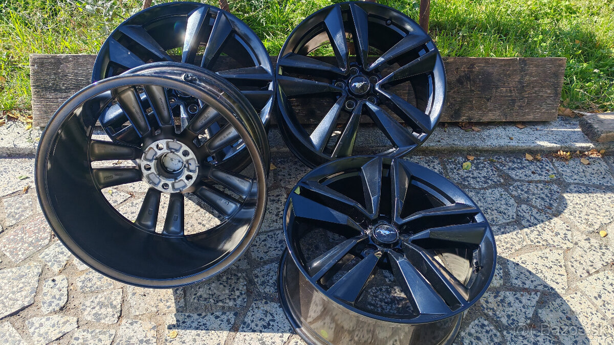 5x114,3 R19 --- FORD MUSTANG - 7
