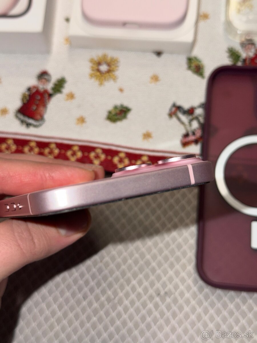 iPhone 15 pink 256 GB - 7