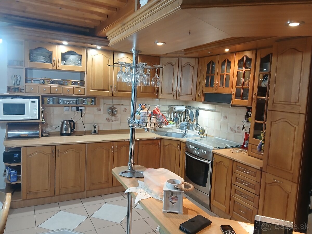 Kuchynská linka - 7