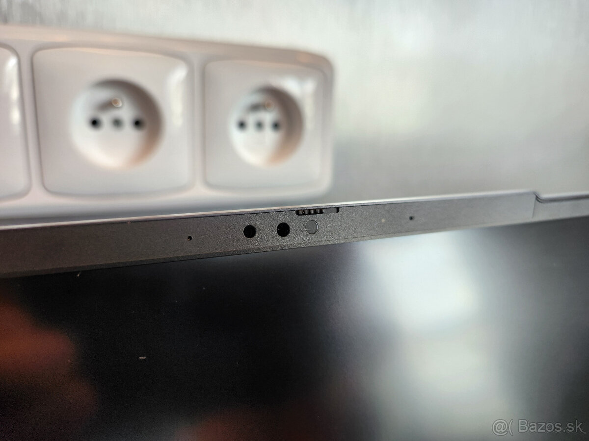 Predám notebook XMG EVO 15 (M24) AMD Ryzen 7 - Win 11 Pro - 7