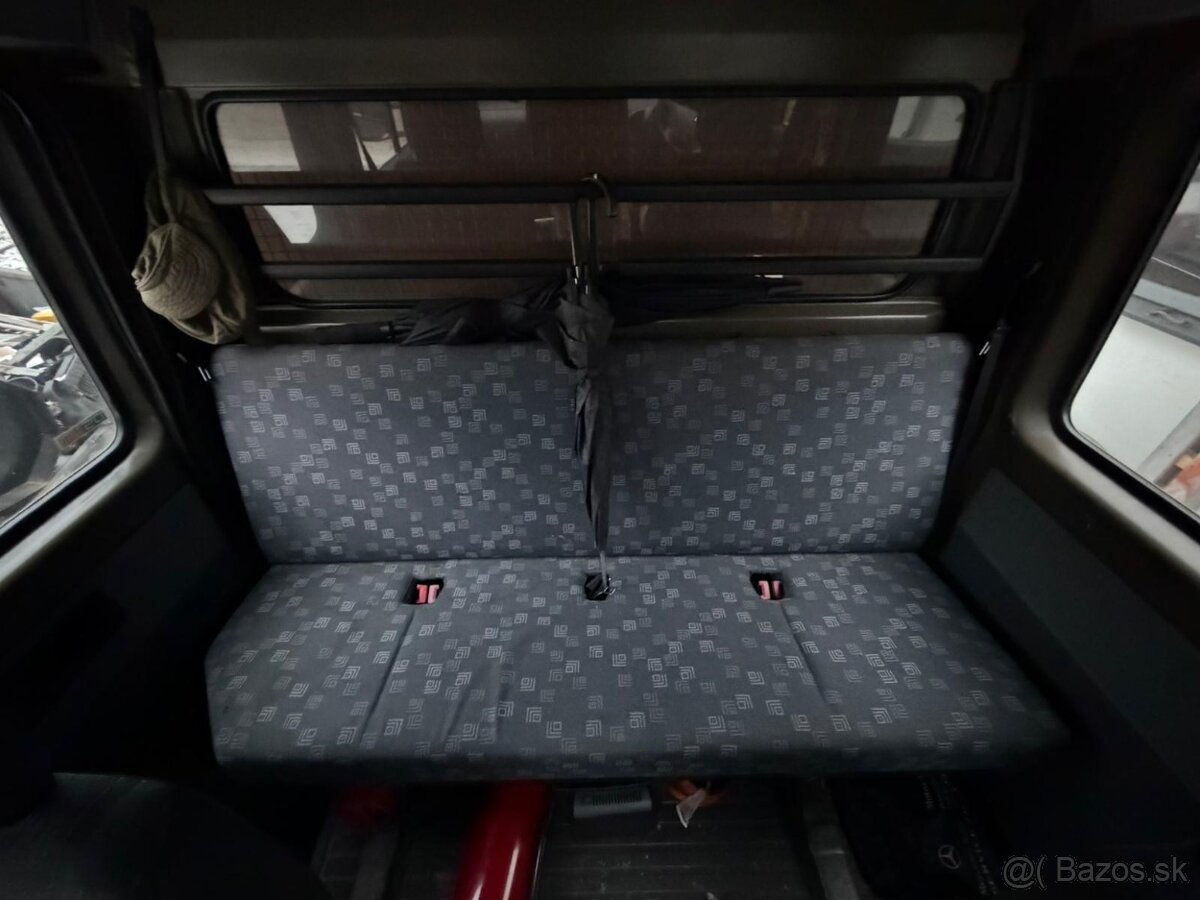 Mercedes-Benz Sprinter 4x4 Camper - 7