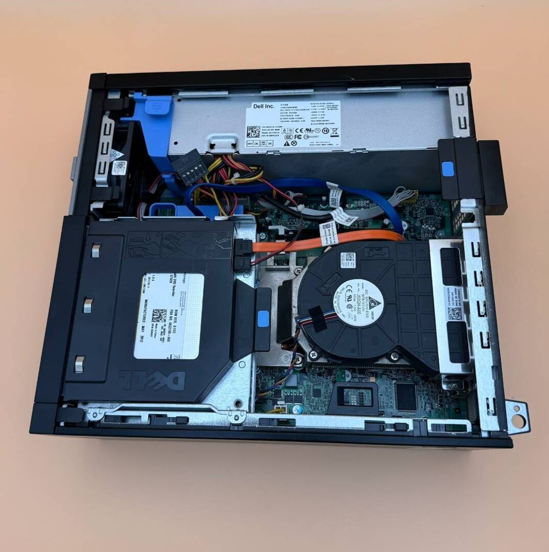 Počítač DELL.Intel i3-2120 2x3,30GHz.4gb ram.250gb HDD - 7