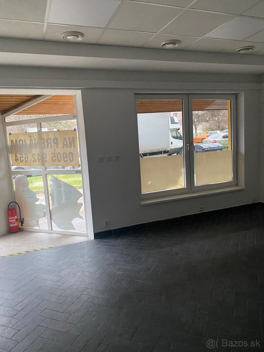 Obchodný oriestor na prenájom Trenčín - 7