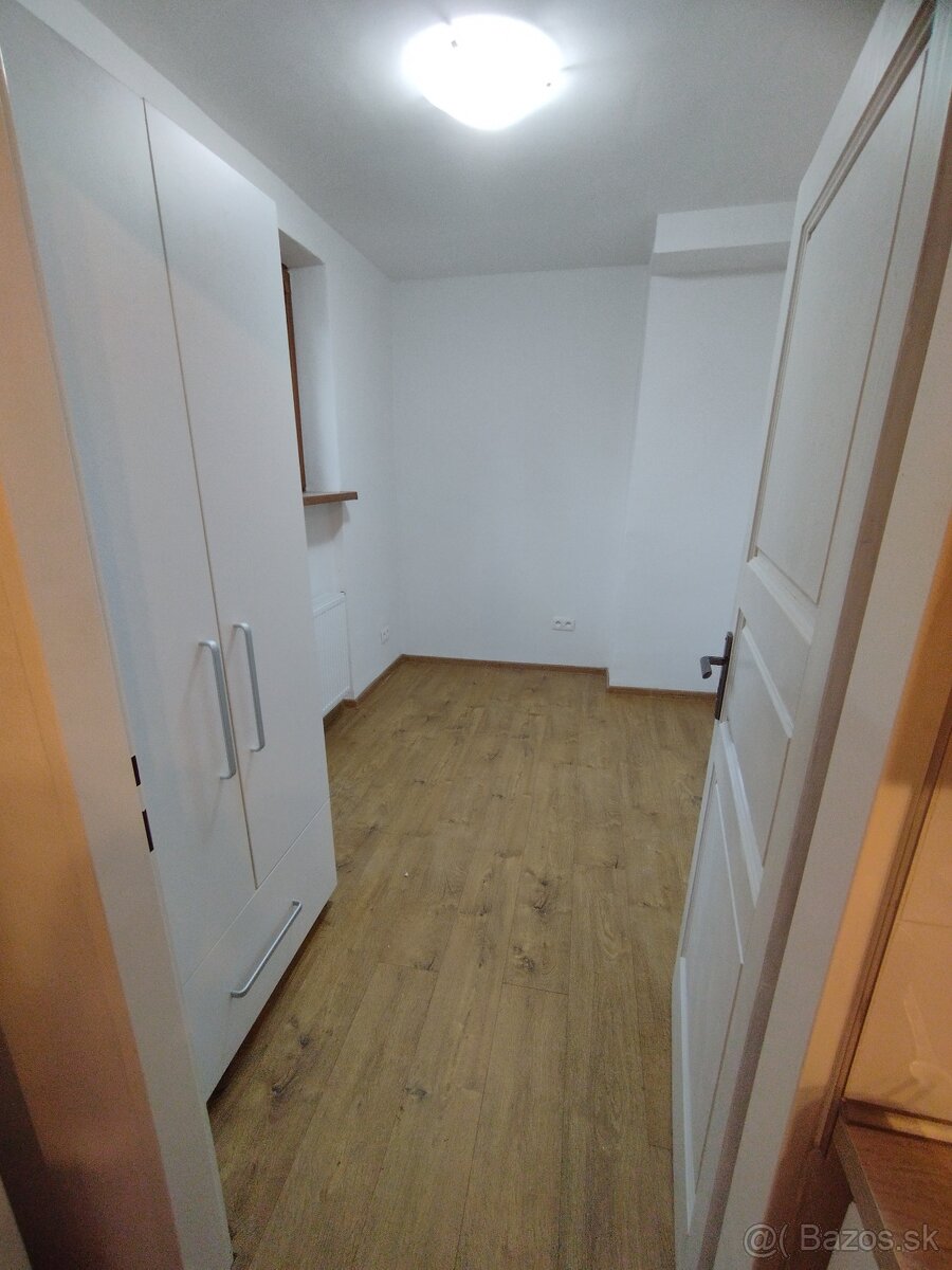 Menší 2izbovy byt - 7
