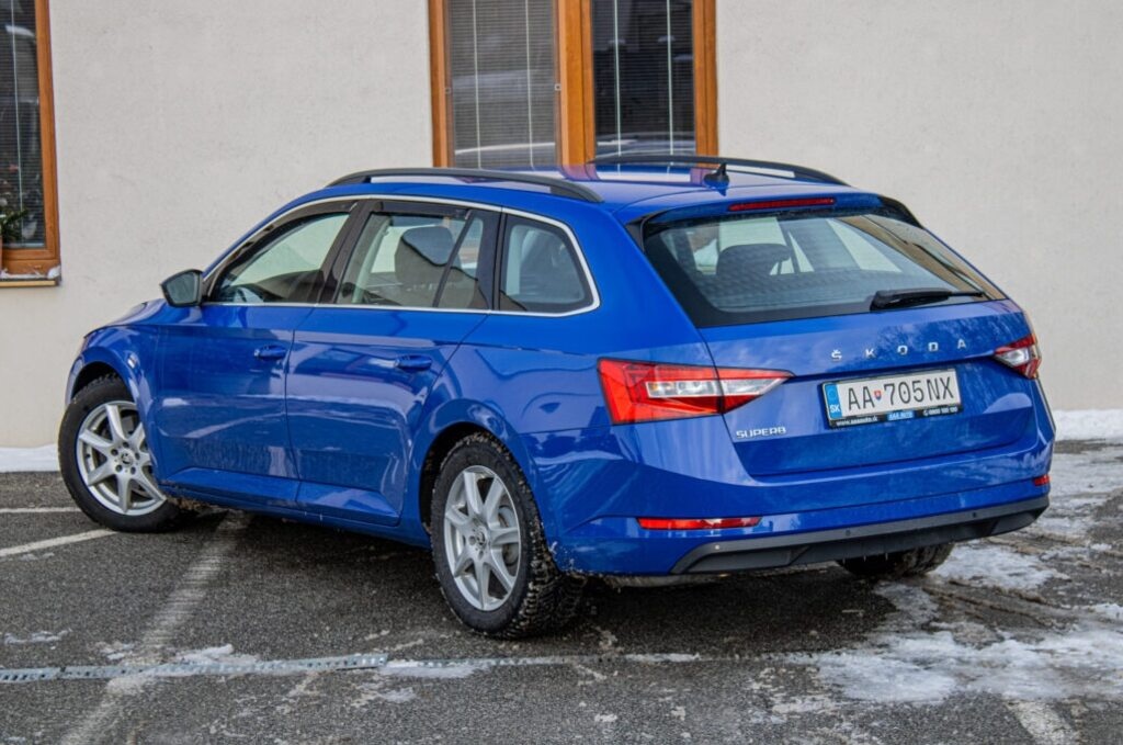 Škoda Superb Combi 2.0 TSI Ambition DSG - 7