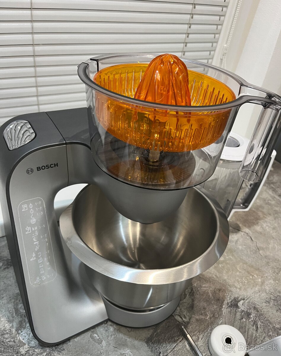 Bosch MUM 56Z40 900W kuchynský robot - 7
