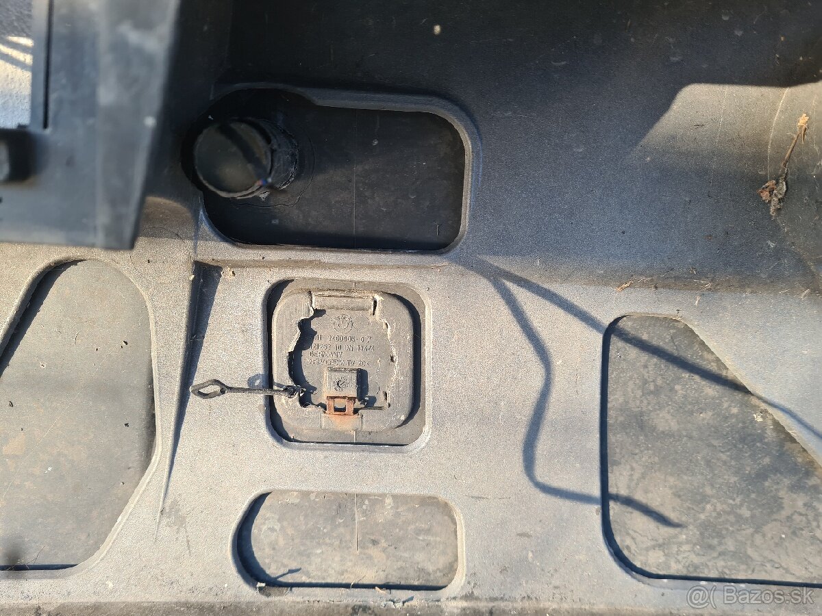 BMW X3 E83 03-07 predný nárazník - 7